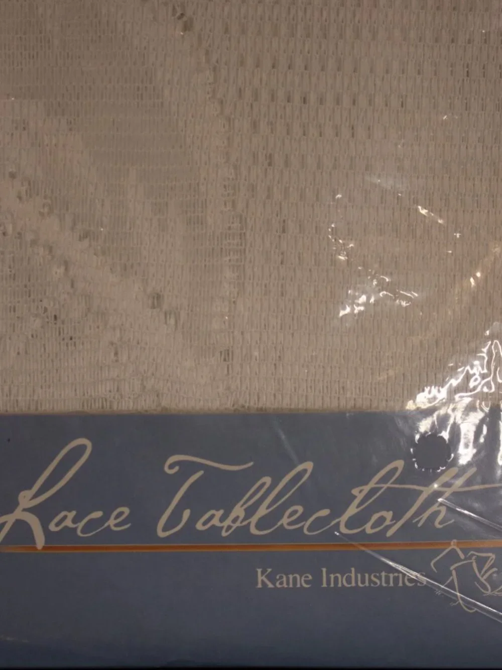 Kane Industries Vintage Lace Tablecloth with Floral Pattern 60x90